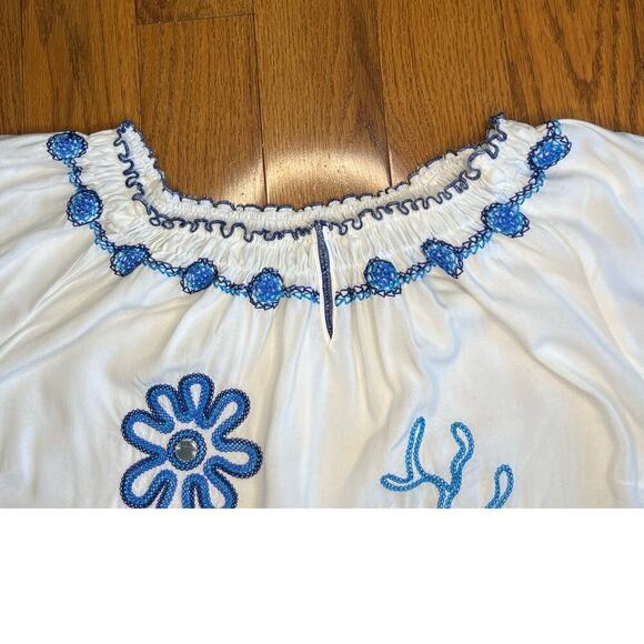 Avenue Embroidered Tunic, Floral, White/Blue, Floral, size 18/20, Hippie Boho - Picture 2 of 10